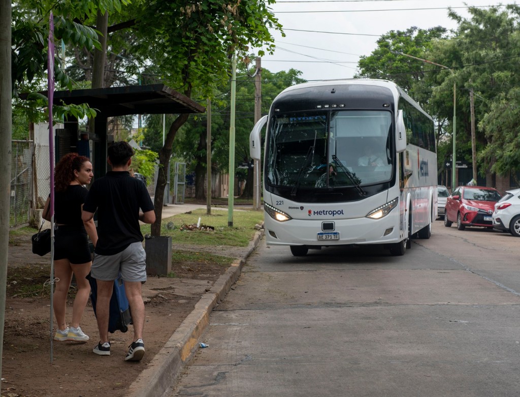 Ya funcionan los nuevos servicios directos desde Campana a Capital