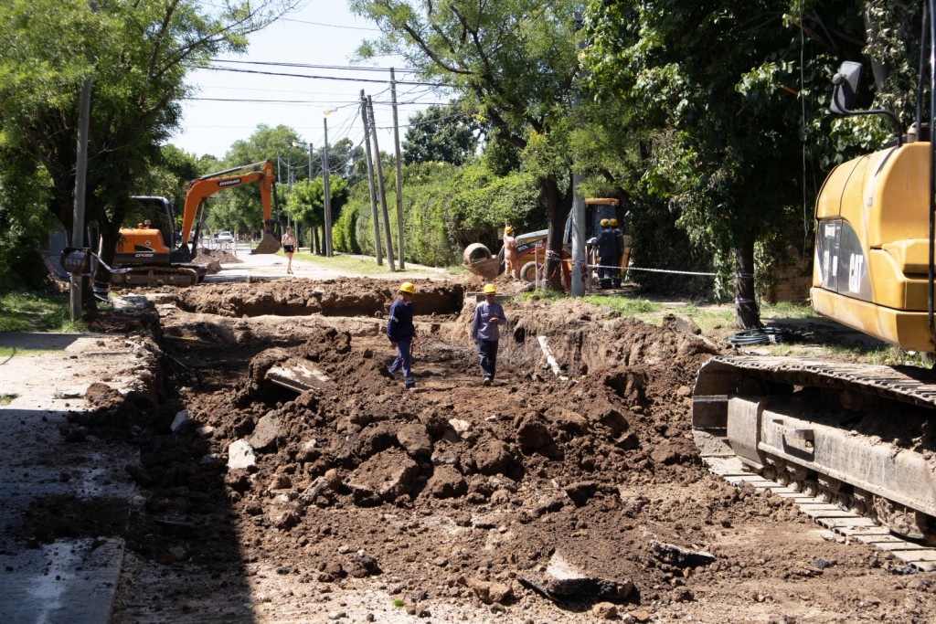 El Intendente recorrió las obras que ejecuta el Municipio en Las Campanas