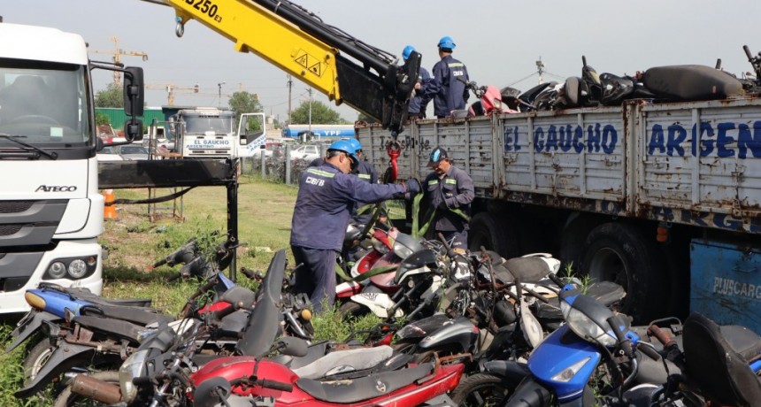 El Municipio destruirá más de 2.000 vehículos secuestrados y abandonados en la vía pública