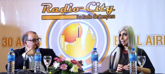 La periodista Silvina Brandimarte en 30º Aniversario de Radio City Campana FM 91.7 Mhz 
